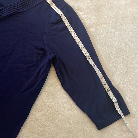 Cable & Gauge Navy Blue 3/4 Sleeve V Neck Blouse - Picture 9 of 11